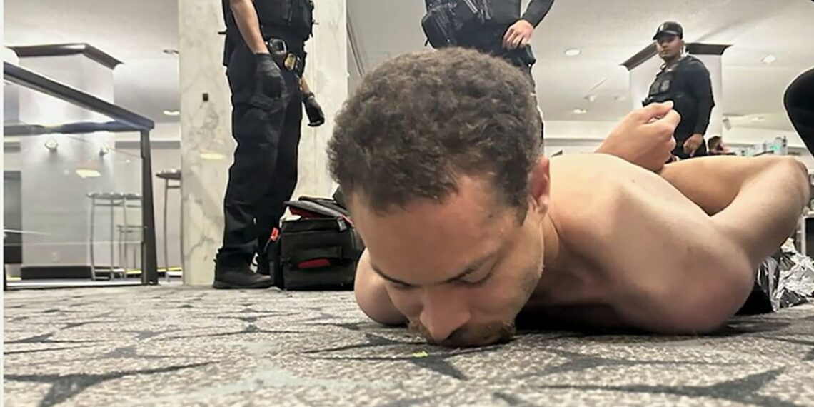 Евакуираха Тръмп след стрелба във Вашингтон, ранен е агент на Secret Service (ВИДЕО)