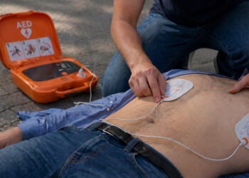 МЗ предлага повече възможности за дефибрилатори на обществени места