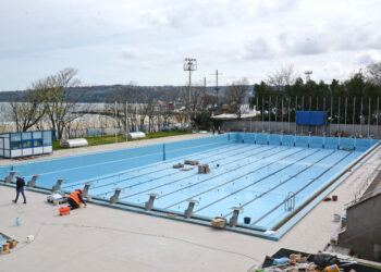 Ремонтните дейности на басейн „Юлиян Русев“ се очаква да завършат през май