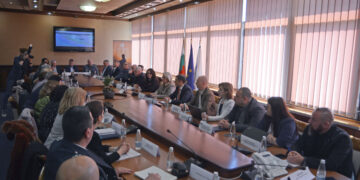 Заместник-кметът Снежана Апостолова запозна министъра на туризма с маркетинговите кампании на Община Варна за предстоящия туристически сезон