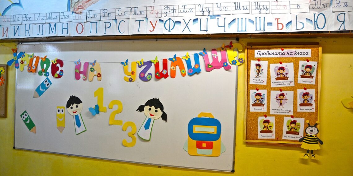 Варна обяви датите: електронният прием в детските градини започва на 11 май, в първи клас – на 19 май