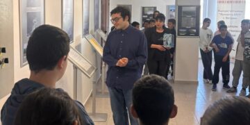 Библиотекар превърна читалища във Варненско и Шуменско в изложбени пространства