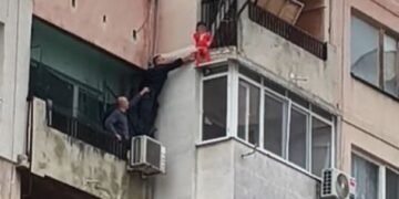 Двете деца в риск в Ямбол изведени от семейна среда, настаняват ги в приемна грижа