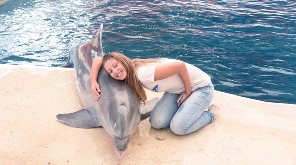 Великден с делфините във Варна: празнични шоу програми и безплатен вход за деца