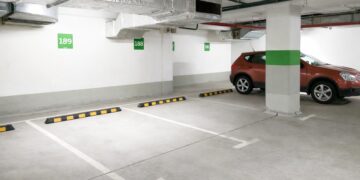 Жители на „Приморски“ настояват за подземен паркинг, но Община Варна признава: проектът е труден