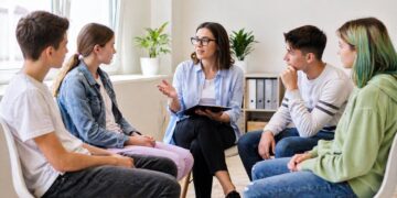 Във Варна стартира „Академия за професионалисти“ за работа с деца с проблемно поведение