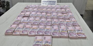 Недекларирани над 1 000 000 турски лири задържаха митническите служители на МП Капитан Андреево