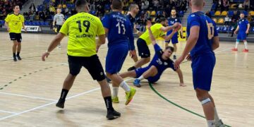 Хандбалният „Шумен 61” отстъпи пред „Спартак” Варна първия мач от плейофа