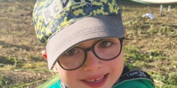 ДГ9 “Ален мак” Варна с благотворителна продажба на картини от конкурса “Когато рисувам аз съществувам” в помощ на Макси