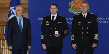 Военнослужещи и цивилни служители от Министерството на отбраната и Българската армия бяха отличени по повод 6 май