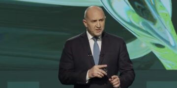 От „Прогресивна България” потвърдиха: Румен Радев ще бъде номиниран за премиер