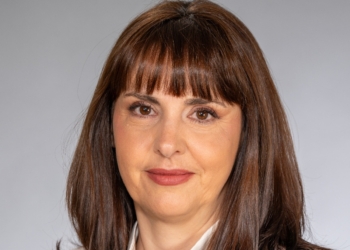 Министър Ефремова ще участва в откриването на Център за настаняване от семеен тип за стари хора в община Дългопол