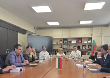 Агенция „Митници“ и БПГА обсъдиха мерки срещу сивия сектор при горивата