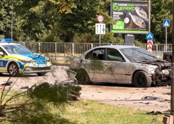 Моторист загина в тежка катастрофа по бул. “Левски”, затвориха платното за движение