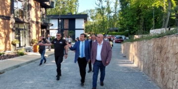 Министър Шишков идва във Варна за проверка на „незаконния град“ в „Баба Алино“