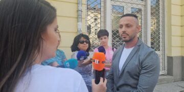 НАП провери 64 търговски обекта в стокови пазари, борси и тържища