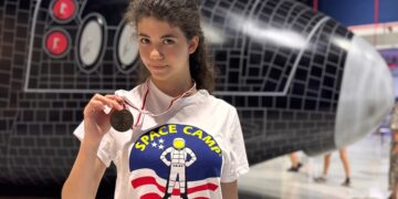 България с най-престижния медал от космическия лагер по модел на НАСА – Space Camp