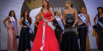 Дилена Димитрова е новата Mrs. Bulgaria World 2026 и ще носи името на България на световната сцена