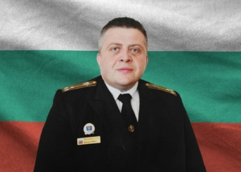 Държавният глава Илияна Йотова ще удостои с висше офицерско звание капитан I ранг Божидар Иванов