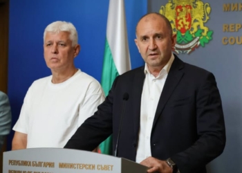Румен Радев: Боен дрон се взриви в района на Кардам, няма пострадали хора