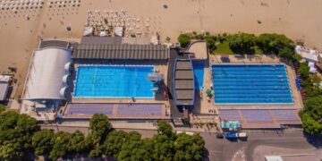 Закритият басейн „Д-р Любен Лазаров“ във Варна временно няма да работи