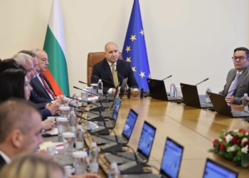  Румен Радев: Въвеждаме на практика пълна забрана на рекламата за хазарт