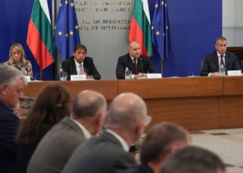 Румен Радев: С досегашните темпове ще ни трябват поне 50 години, за да построим нужните пътища
