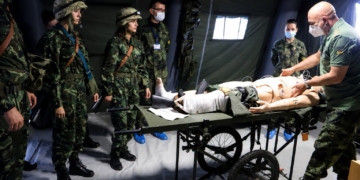 Нов випуск военни лекари във Варна: 20 младежи започват обучение