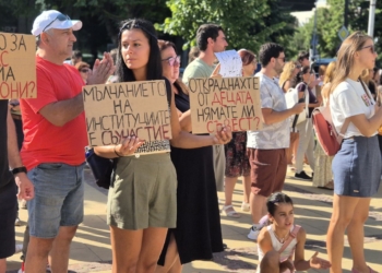 Без право да затворят движението: Жителите на „Планова“ и “Възраждане” ще протестират по тротоарите