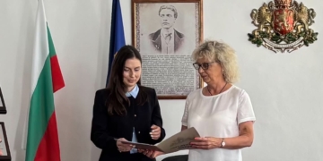 Преди да навърши 30: Веселина Господинова облече съдийската тога в Добрич