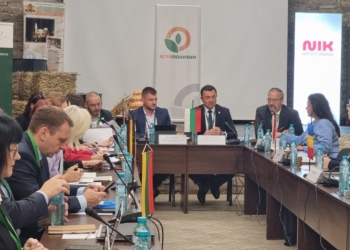 Изкуствен интелект и сателити влизат все по-силно в земеделието: Балчик събра фермери от Европа