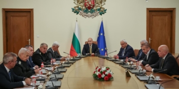Нова атака с дронове край Бяла: Румен Радев свика извънредно Съвета по сигурността