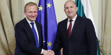 Румен Радев: България работи за намаляване на бюджетния дефицит през 2027 г.