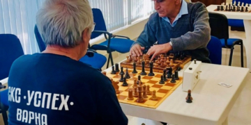Варна е домакин на турнир по шахмат за хора със зрителни увреждания