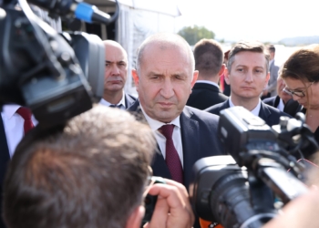 Премиерът Радев: Търговските кораби, които обслужват българската икономика, не са спрели да плават в Черно море