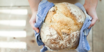 Днес е Световният ден на хляба – вкусът на дома и символът на живота