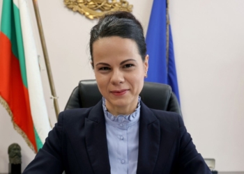 Здравният министър Катя Ивкова към българските лекари: Човечността ви оставя следа, която не може да бъде измерена с думи