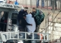 Във Варна пристигна катерът с двама от най-тежко пострадалите моряци от втория кораб, атакуван с дрон