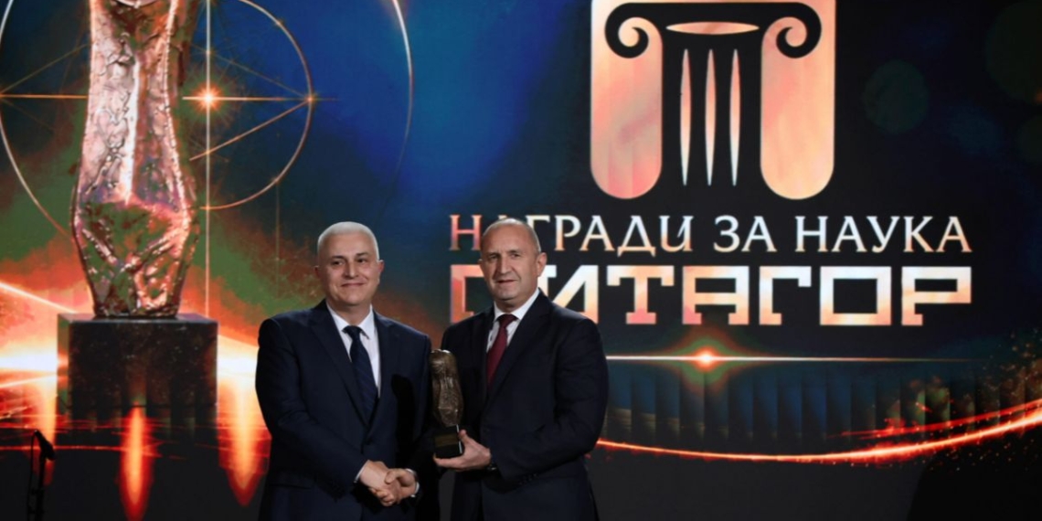 Проф. Ивайло Търнев с Голямата награда „Питагор“ 2026 за принос в изследването на редки генетични заболявания