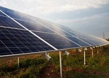 Промяна в проект за соларна централа от 100 MW край Генерал Тошево: Предвиждат четири подземни резервоара