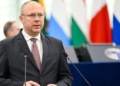 Станислав Стоянов: Време е дрънкането на оръжия да отстъпи място на дипломацията