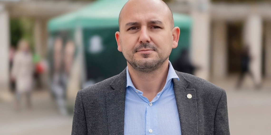 Юлиян Губатов: Кой и кога отвори пътя за ново строителство между блоковете в „Трошево“?
